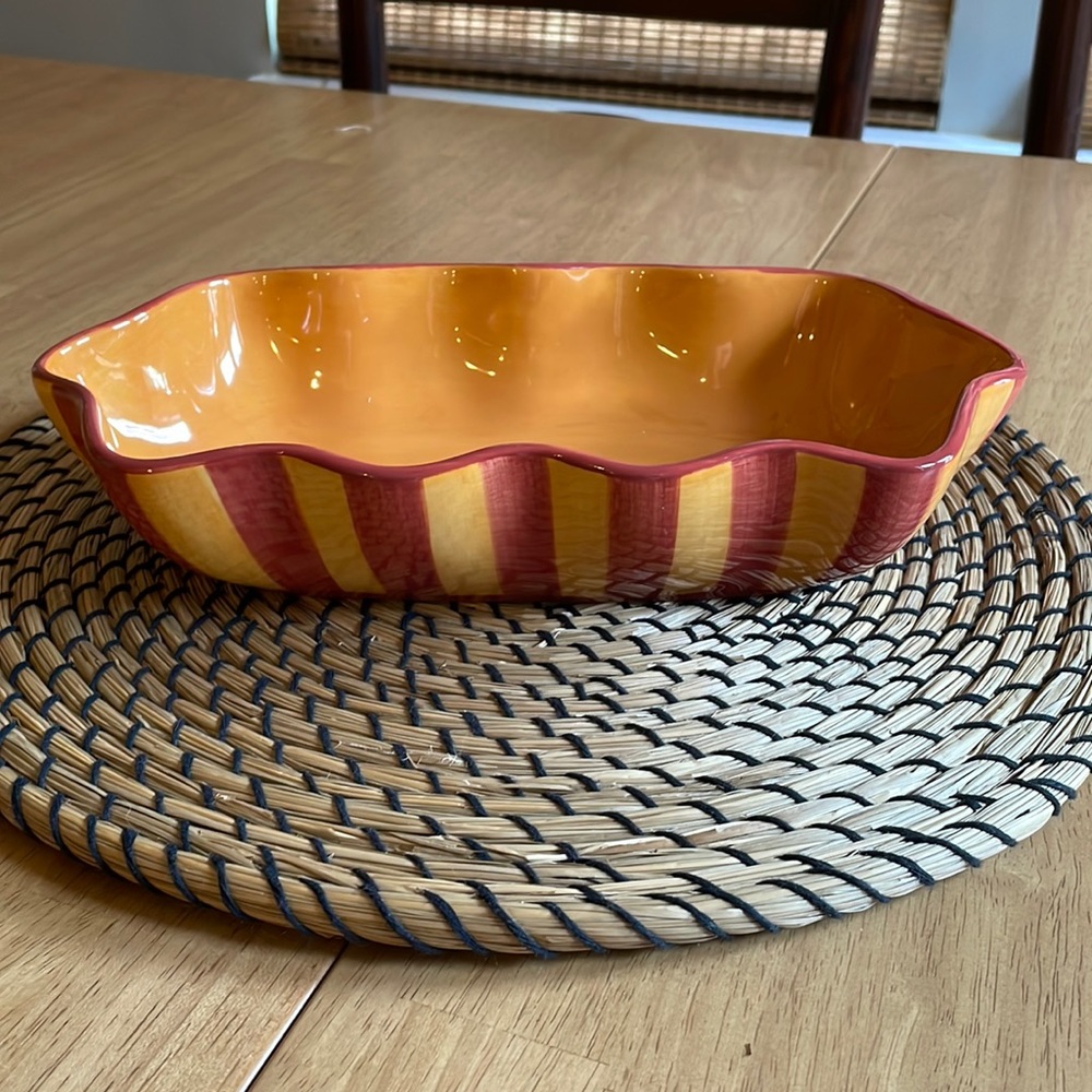 Gail Pittman Ceramic Bowl. Like New Condition